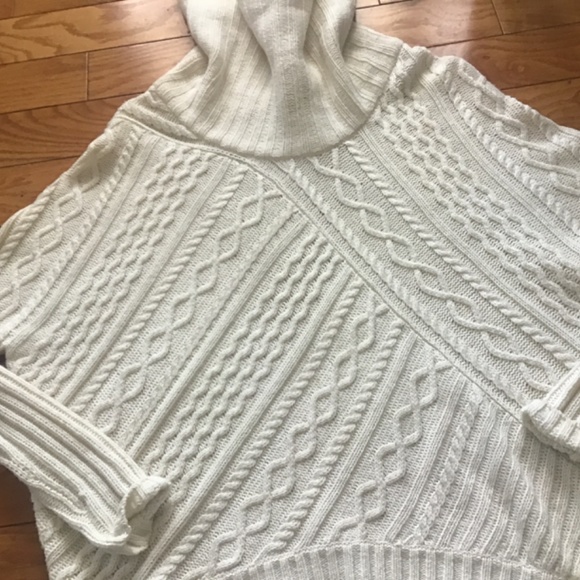 Cute Sweater - Picture 10 of 11
